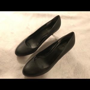 Cole Haan Black heels - size 9.5